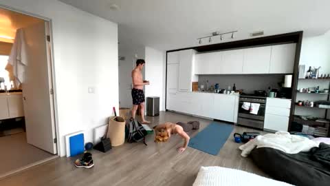 chellybear101 online show from March 4, 4:15 pm