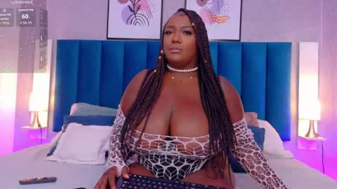 Snapshot of cheneelllorens chatting on October 11, 8:23 pm online show from October 11, 8:23 pm