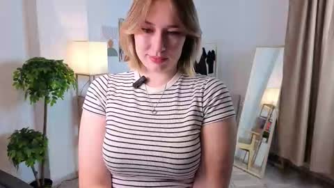 Pauline its my first day online show from October 20, 4:12 pm