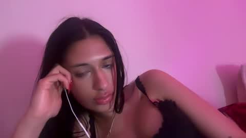 Snapshot of cherliecarmen chatting on March 1, 2:15 am cherliecarmen online show from March 1, 2:15 am