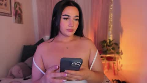 Snapshot of cherries_and_wine_ chatting on October 26, 8:30 pm cherries_and_wine_ online show from October 26, 8:30 pm