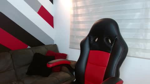 Cherry  online show from March 3, 11:45 pm