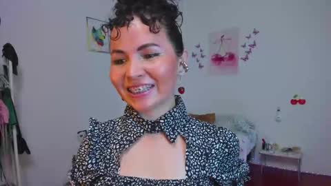 liana online show from October 18, 7:40 pm