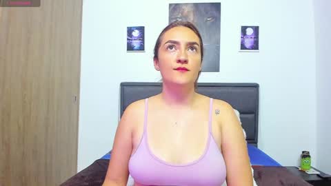 Snapshot of cherry_glam chatting on January 19, 4:22 am I.G online show from January 19, 4:22 am