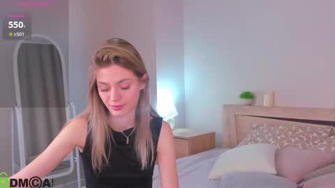 cherry_pr1ce online show from February 10, 11:52 pm