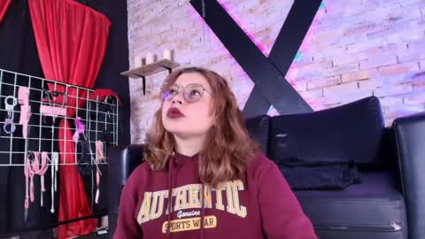     online show from April 5, 11:51 am