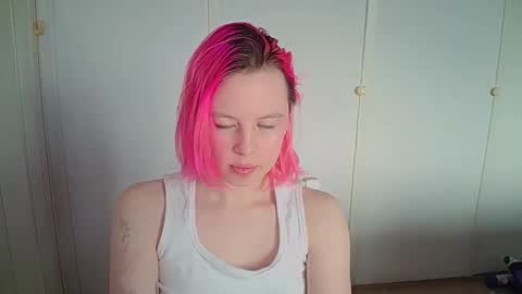 cherrybaby_0 online show from January 7, 9:36 am