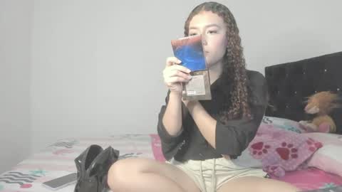 cherryblossom_23 online show from May 15, 12:52 am