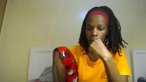 cherrycuddle2 online show from December 20, 7:10 pm