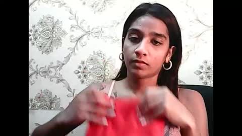 leah online show from February 12, 5:37 am