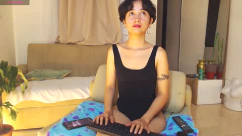 Cereza online show from December 15, 4:40 am