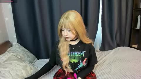 cherryvessel online show from February 25, 4:38 am