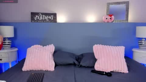 cheryelfox online show from February 13, 9:17 pm