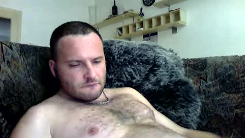 Snapshot of cheryloverboy chatting on February 16, 1:25 am cheryloverboy online show from February 16, 1:25 am