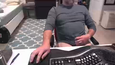 chesbayboy online show from October 16, 3:11 pm