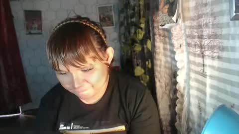 chescahotxxxl online show from February 24, 12:13 am