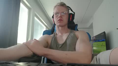 chestbrahhhhhh online show from May 24, 4:24 pm