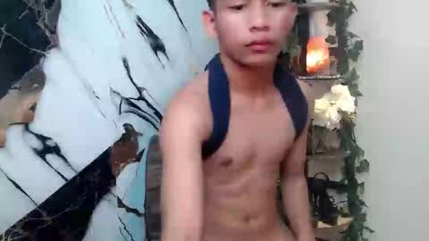 chick_renz online show from September 26, 5:10 pm