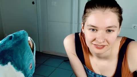 Bella online show from February 8, 9:24 am