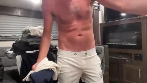 Snapshot of chitownaries82 chatting on October 5, 3:37 am Chitown Aries online show from October 5, 3:37 am