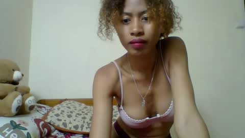 chloe9794 online show from November 23, 3:43 pm