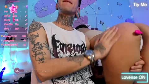 Chloe And Austin online show from December 31, 6:27 am