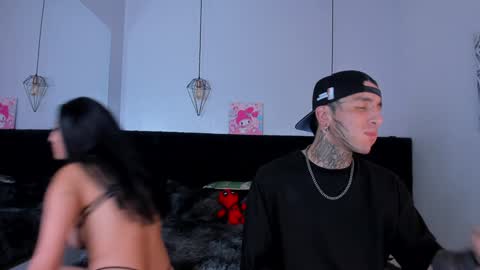 Chloe And Austin online show from February 5, 6:35 am