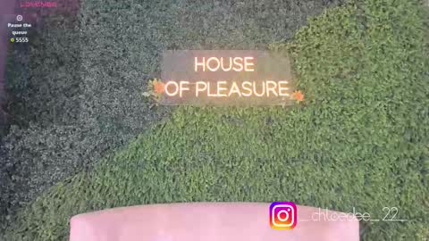 Snapshot of chloe_dee_ chatting on October 12, 1:04 pm Chloe online show from October 12, 1:04 pm