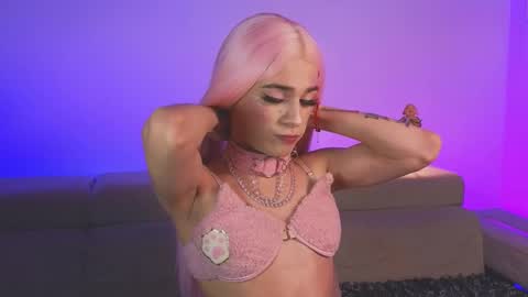 Chloe online show from November 30, 11:06 am