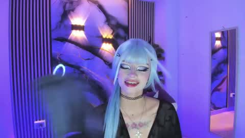 chloe_jacksonn online show from June 6, 8:26 pm
