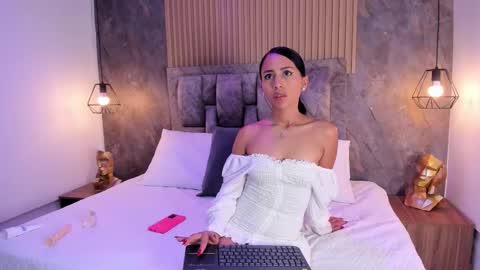 chloe_love__ online show from January 17, 12:14 pm