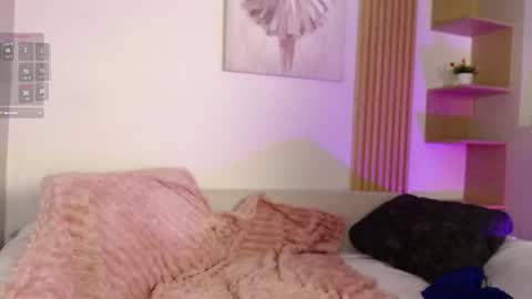 chloe_peach_ online show from March 10, 12:42 pm