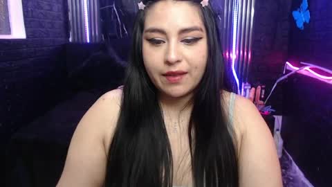 chloe_smith5 online show from April 15, 7:58 pm
