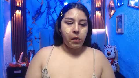 chloe_smith5 online show from March 3, 1:29 pm