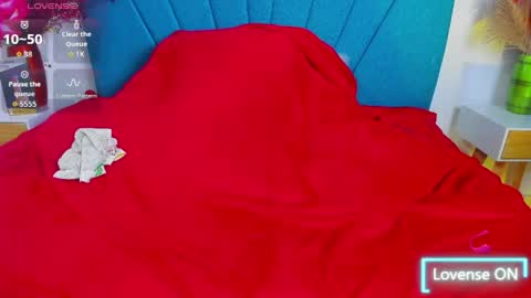 chloe_wish1 online show from May 29, 11:25 pm