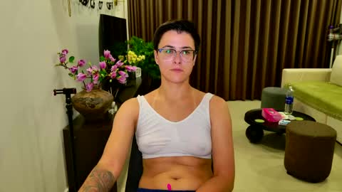 Eva and Sandra online show from May 31, 6:09 pm