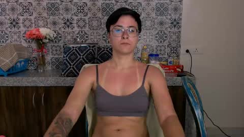 Eva and Sandra online show from February 16, 5:15 am