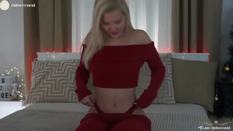 ChloeCoral online show from December 27, 11:42 pm