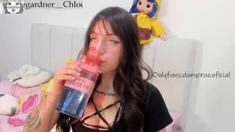 Snapshot of chloee_gardner chatting on October 11, 12:04 am Chloe online show from October 11, 12:04 am