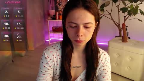 Chloe online show from October 21, 6:11 pm