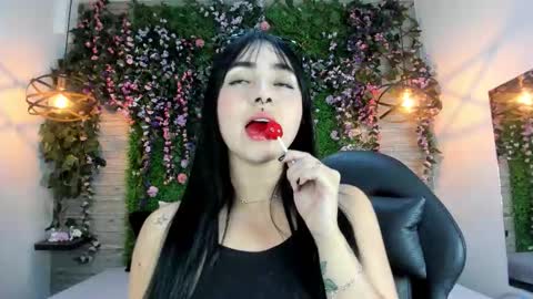 Chloe online show from December 1, 2:53 am