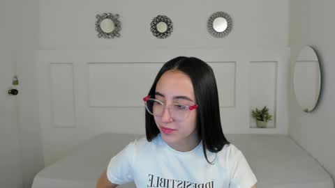 chloehil2 online show from February 3, 8:13 pm