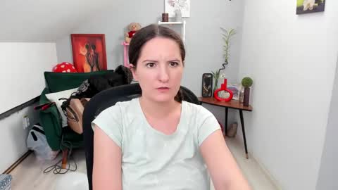 Snapshot of chloehottie chatting on February 25, 11:21 am chloehottie online show from February 25, 11:21 am