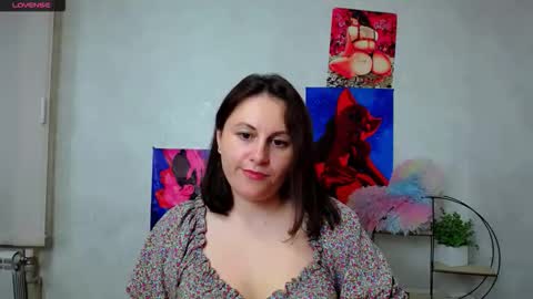 Chloe online show from November 24, 3:43 pm