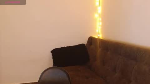 chloelopez_ online show from January 28, 4:08 am