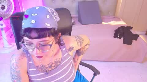 Chloe rosse online show from February 21, 6:27 am