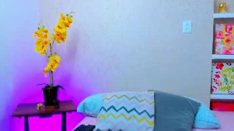Chloe  online show from July 16, 7:17 pm
