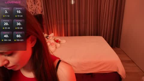 Chloe online show from April 25, 7:33 pm