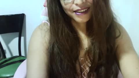 chochohot45 online show from February 16, 3:37 am