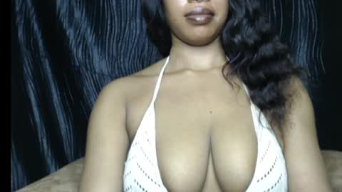 ESTHER online show from April 8, 11:41 pm